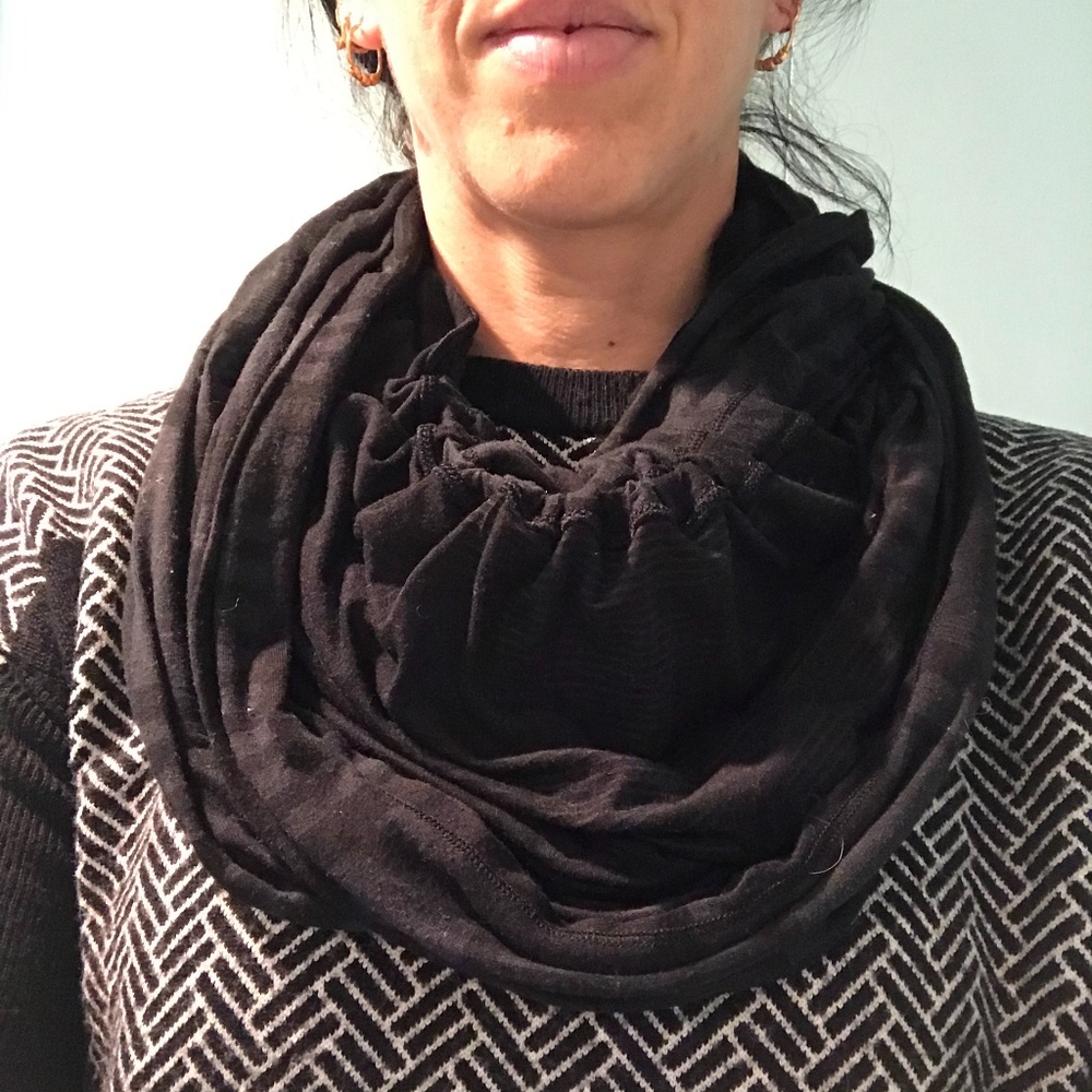 Lululemon infinity scarf